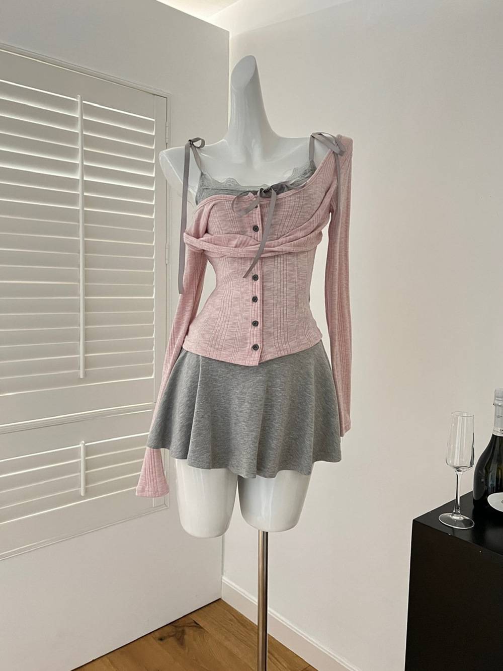 Korean Women Vibe 2 Pcs Set Layer Lace Camisole Cardigan T-Shirt Set K photo 1 (style 1019230819504)