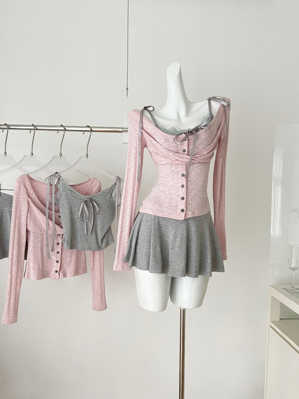 Korean Women Vibe 2 Pcs Set Layer Lace Camisole Cardigan T-Shirt Set K photo 4 (style 1019230819504)