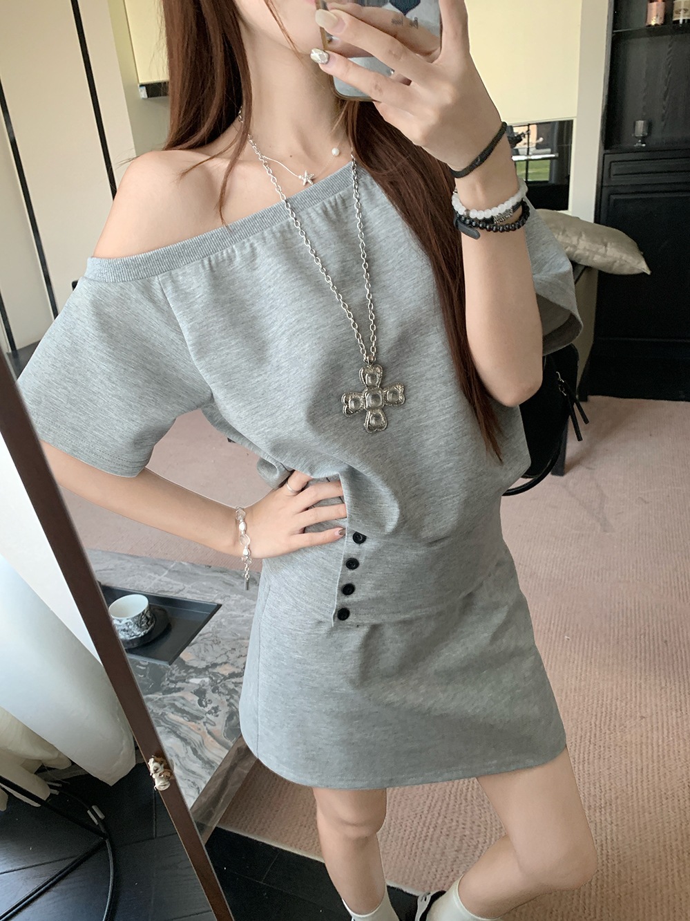 Korean Design Hot One Shoulder Short Sleeve Top Women Summer New Slim photo 1 (style 1039096567405)