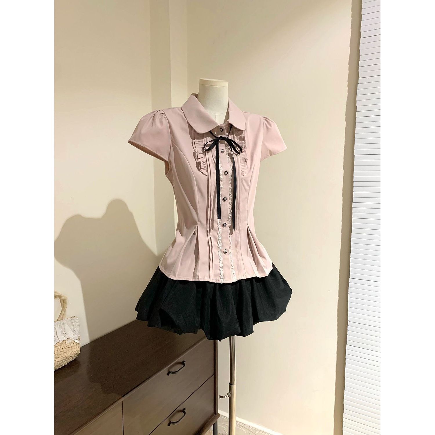 YS Korean Rich Doll Collar Tie Waist Top Black Puff Skirt Summer 2 Pcs photo 1 (style 1064701304864)