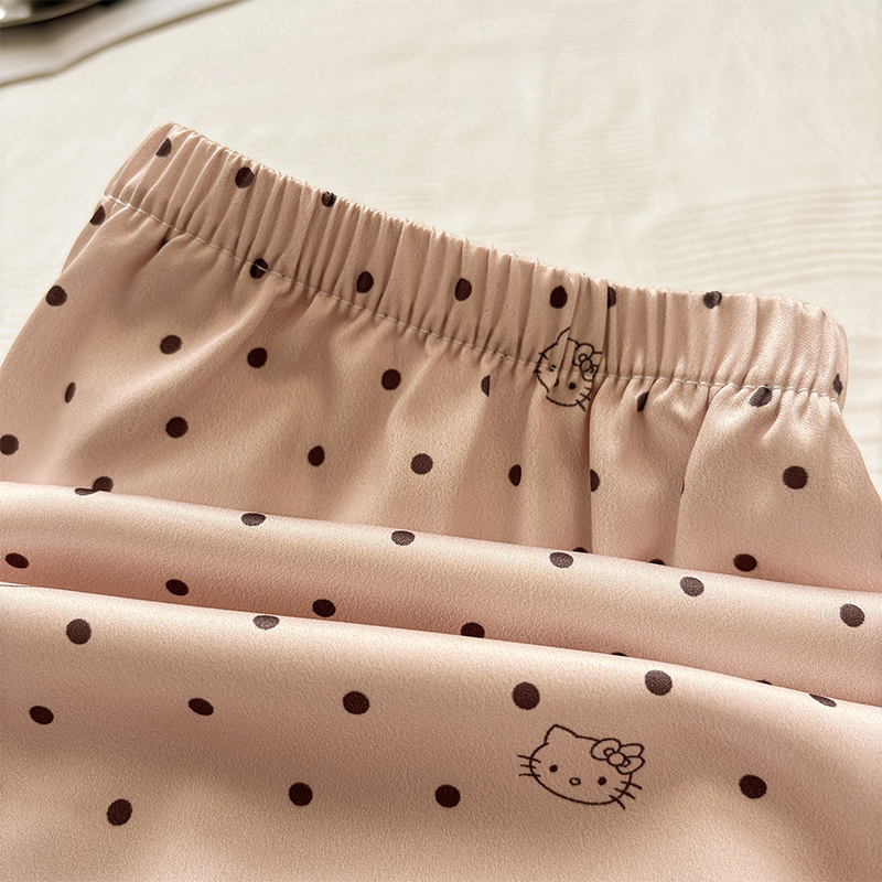 Women's Summer Polka Dot Ice Silk Short Sleeve & Shorts Loungewear Set photo 6 (style SM-DF2F56)