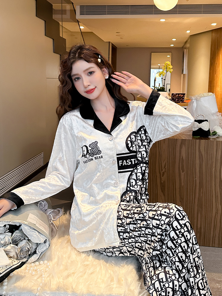 Summer Cotton Homewear Women Short Sleeve Shorts 2 Pcs Breathable Comf photo 1 (style 15635)