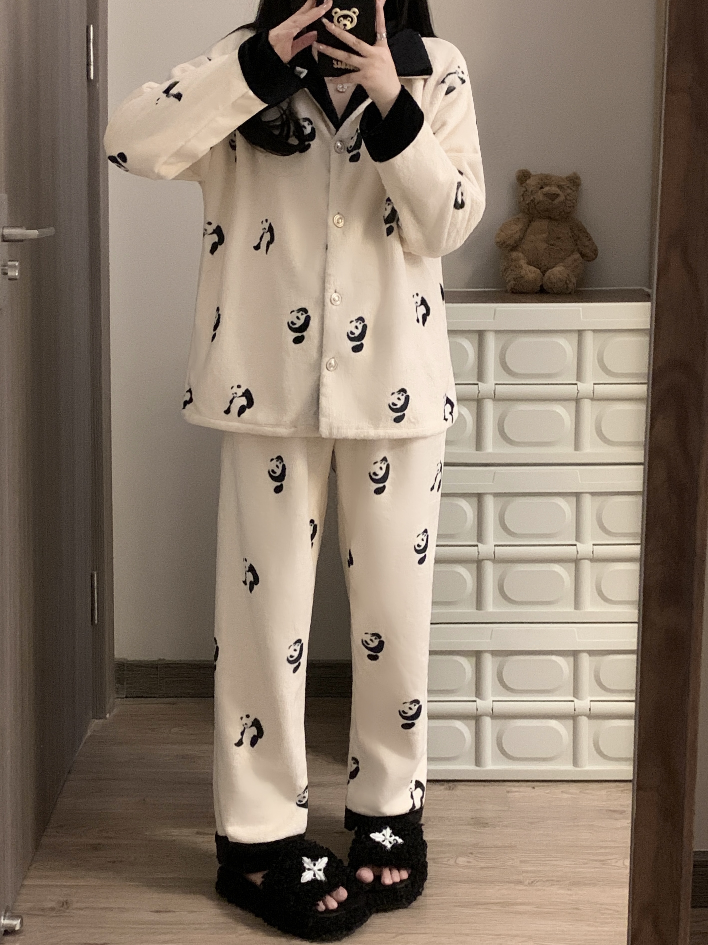 Autumn Winter Coral Fleece Homewear Women Short Sleeve Shorts 2 Pcs Th photo 6 (style 80437)