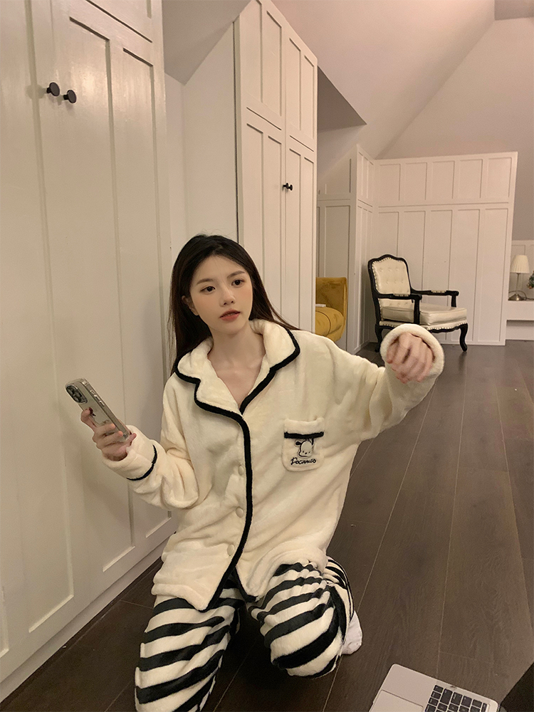 Autumn Winter Flannel Homewear Women Short Sleeve Shorts 2 Pcs Thick W photo 5 (style 830352)