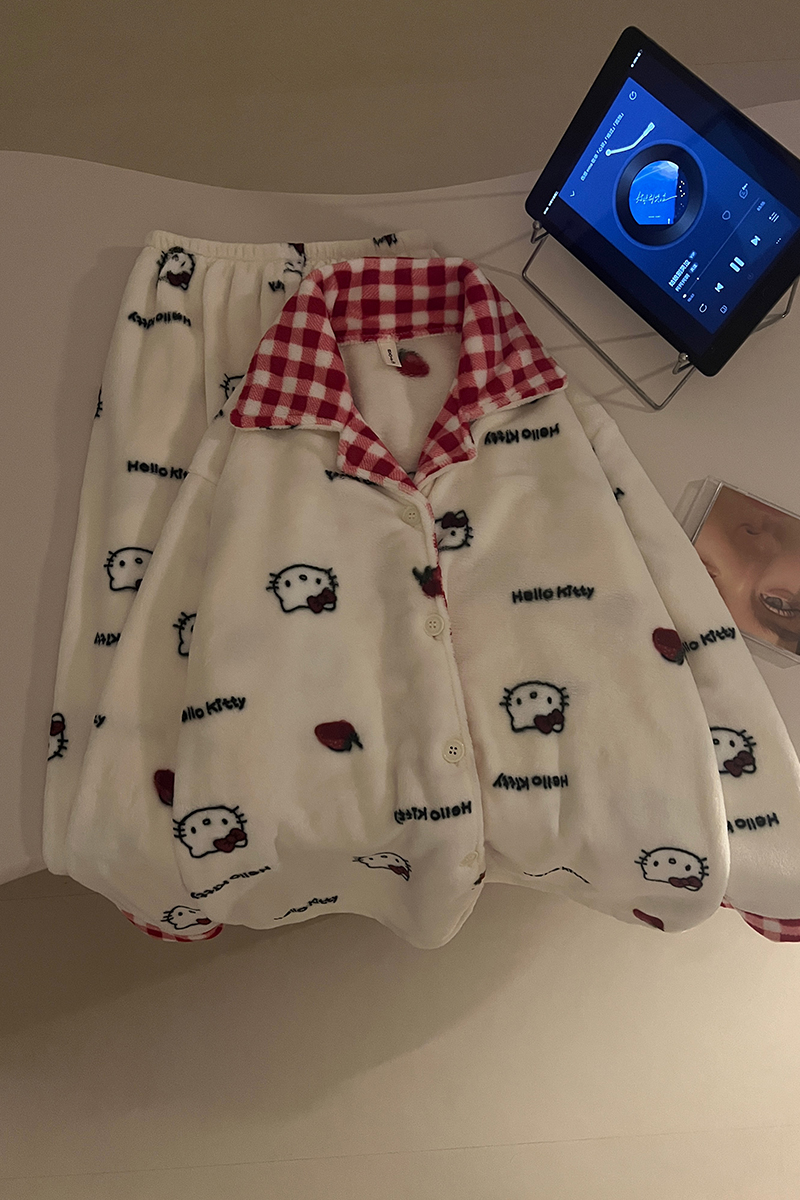 Autumn Winter Flannel Homewear Women Short Sleeve Shorts 2 Pcs Thick W photo 2 (style 842352)