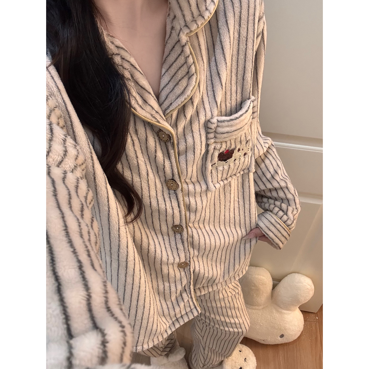 Autumn Winter Flannel Homewear Women Short Sleeve Shorts 2 Pcs Thick W photo 3 (style 852352)